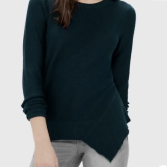 ⭐ BOGO The Limited assymetrical sweater EUC - Picture 9 of 9